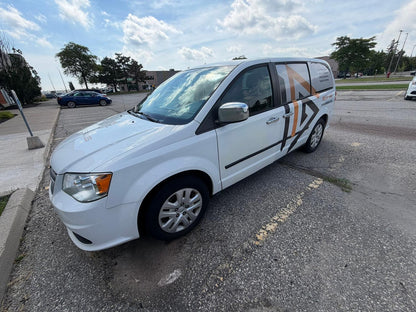 (4) LATE MODEL DELIVERY VANS from Receivership of Global USS