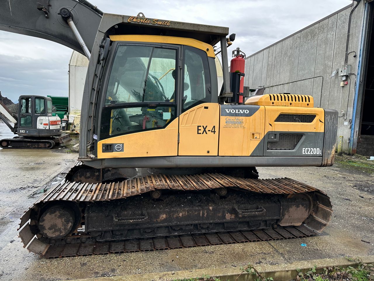 Excavators & Radial Stacker for immediate sale