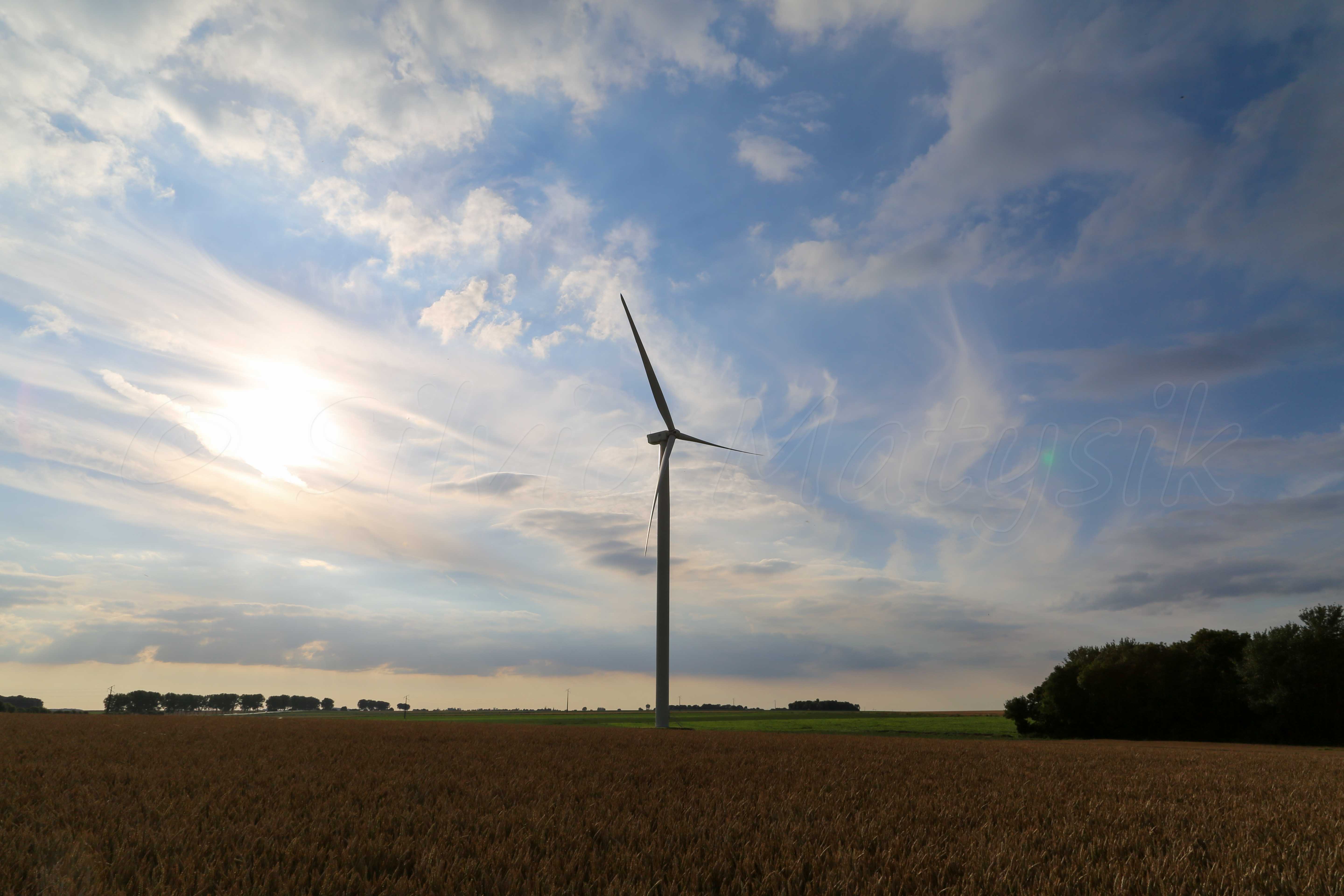 PRIVATE SALE: (59) GE 2.8 Wind Turbines